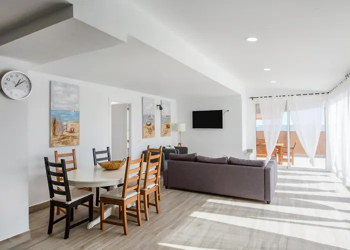 Atico Deluxe Centro 公寓 *